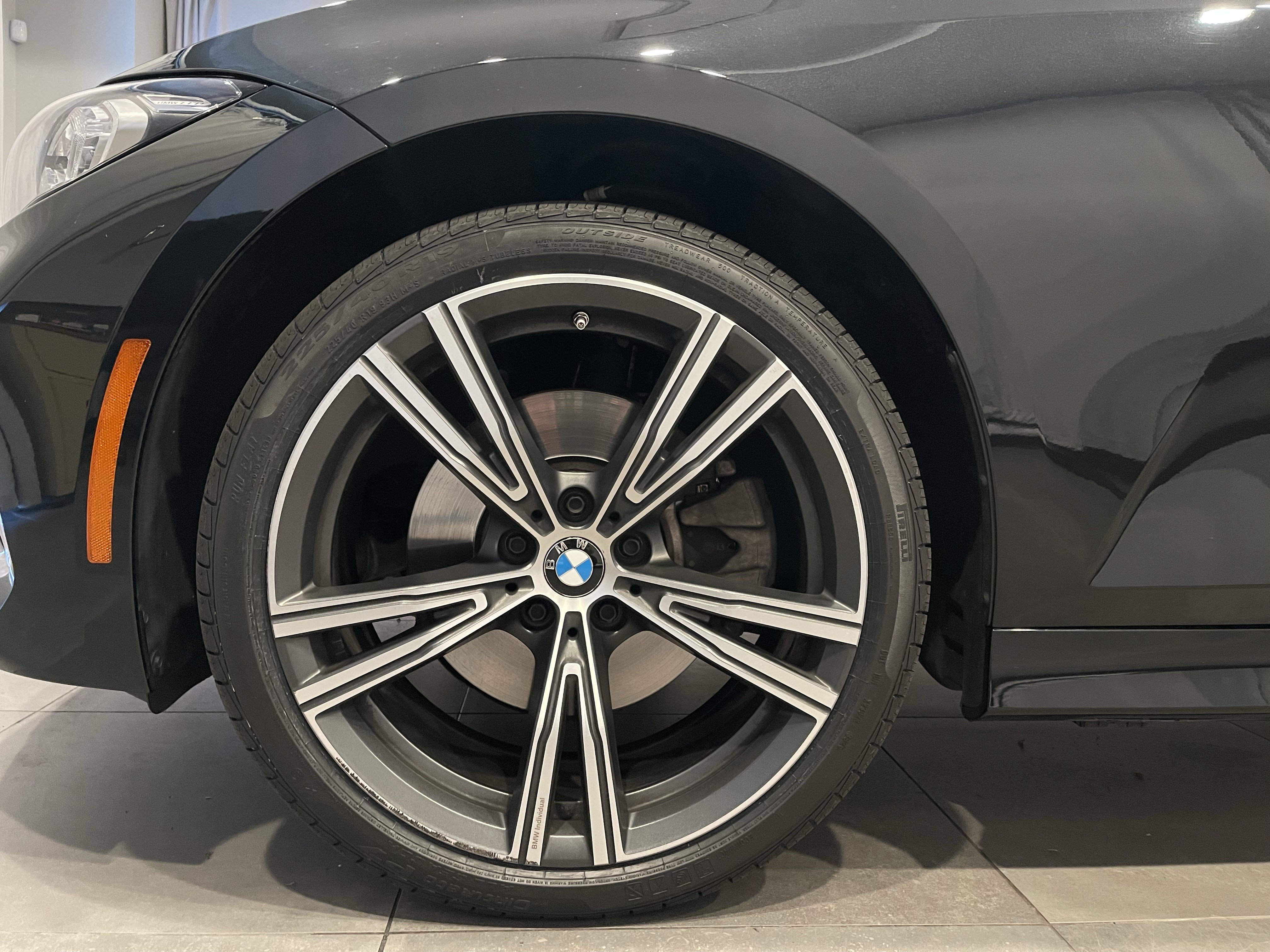 Certified 2023 BMW 330i xDrive Sedan w/ Premium Package AWD/4WD image 11