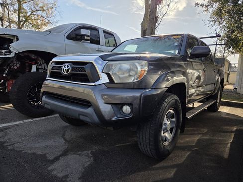 Used 2013 Toyota Tacoma PreRunner image 1