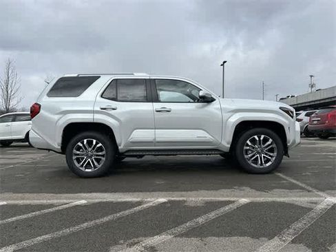 Used 2025 Toyota 4Runner Limited image 3