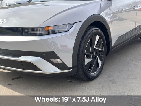Certified 2025 Hyundai Ioniq 5 SE image 8