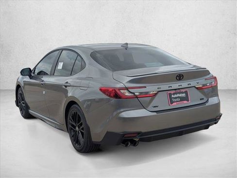 Used 2026 Toyota Camry SE w/ Convenience Package FWD image 10