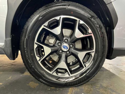 Used 2018 Subaru Crosstrek 2.0i Premium w/ Moonroof Package AWD/4WD image 9