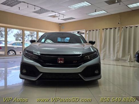 Used 2018 Honda Civic Si image 8