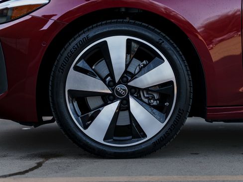 Certified 2025 Audi A5 2.0T Premium w/ Convenience Package image 29