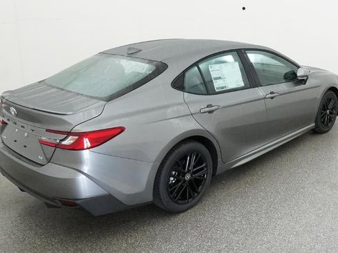 New 2026 Toyota Camry SE FWD image 9
