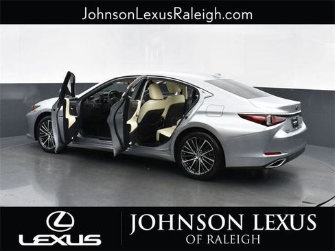 Certified 2022 Lexus ES 350 w/ Premium Package FWD image 33