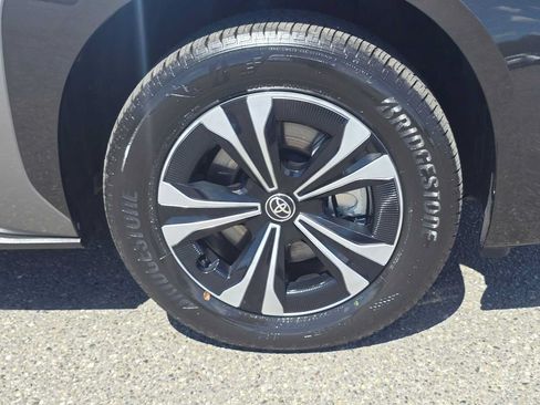 Used 2025 Toyota bZ4X AWD w/ Weather Package image 9