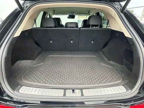 Used 2022 Genesis GV70 2.5T AWD/4WD image 12