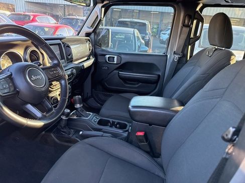 Used 2020 Jeep Wrangler Unlimited Sport image 4