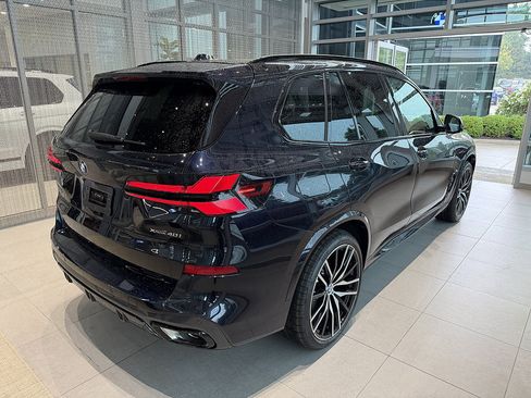 New 2026 BMW X5 xDrive40i w/ M Sport Package AWD/4WD image 6