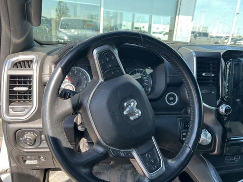 Used 2023 RAM 1500 Laramie AWD/4WD image 10