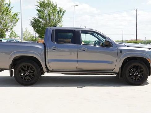 Used 2026 Nissan Frontier SV RWD image 10