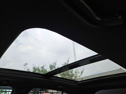 Certified 2024 Cadillac XT4 Sport image 8