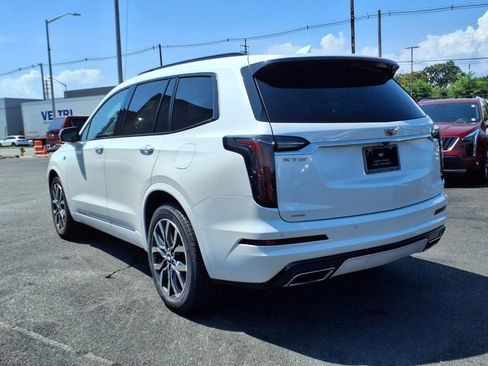 Certified 2022 Cadillac XT6 Sport w/ Technology Package image 7