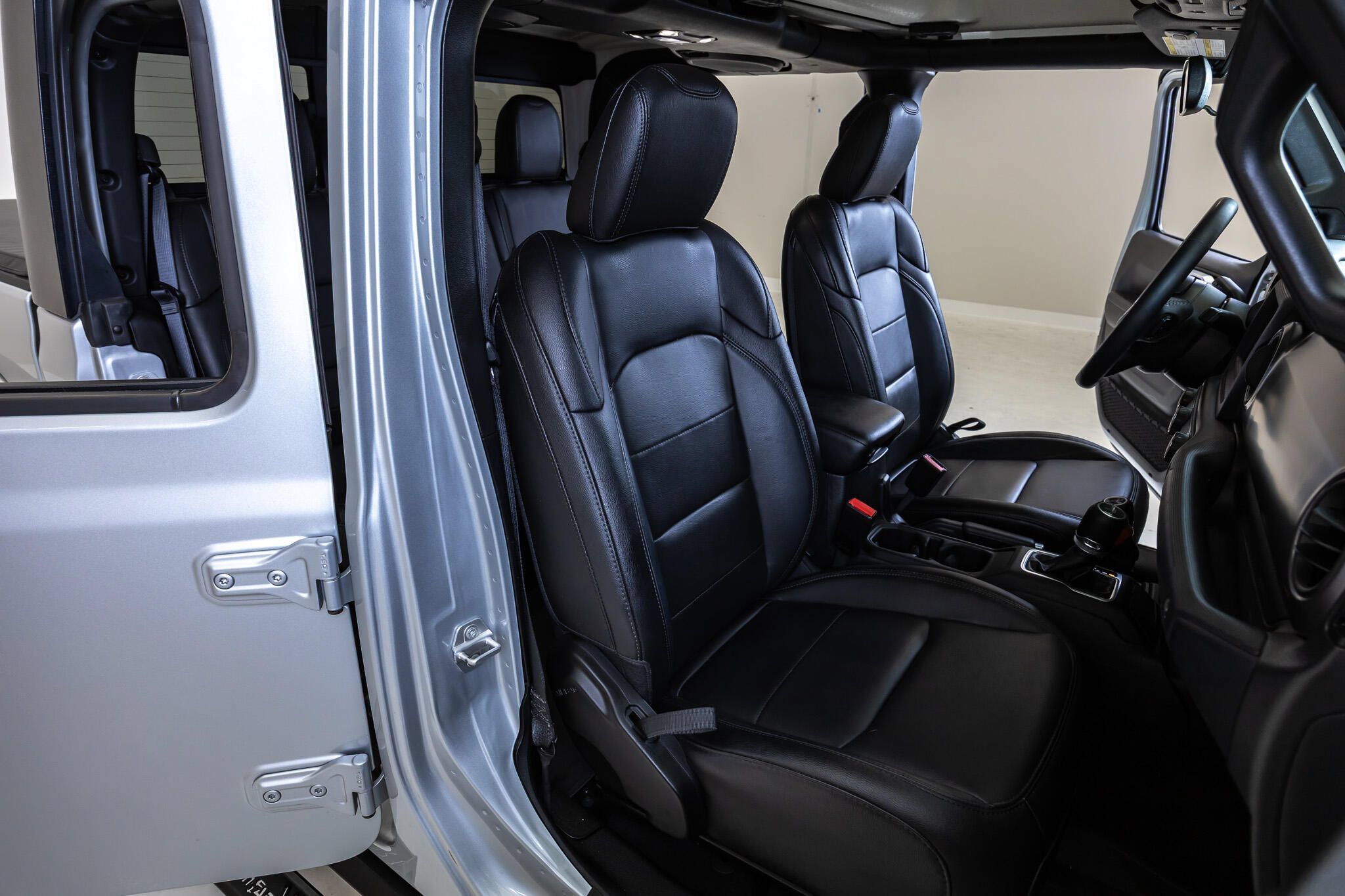 Used 2023 Jeep Gladiator Sport AWD/4WD image 30