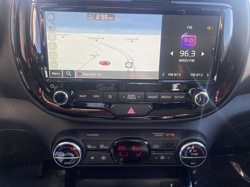 Used 2022 Kia Soul Turbo image 22