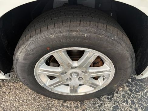 Used 2008 Chrysler Town & Country Touring FWD image 20
