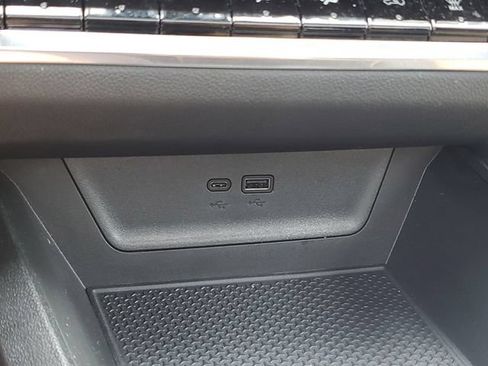 Used 2025 Chevrolet Equinox ACTIV AWD/4WD image 30