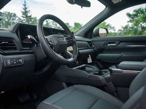 New 2026 GMC Terrain AT4 w/ Convenience Package III image 18