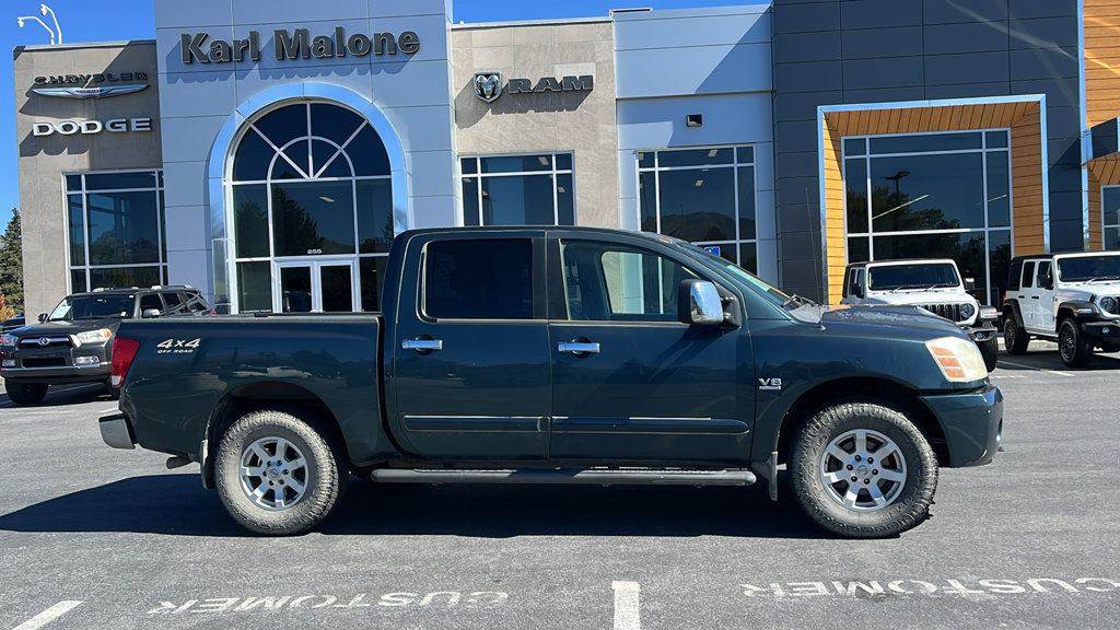 Used 2004 Nissan Titan LE w/ (NAV) Nissan Navigation Pkg AWD/4WD image 2
