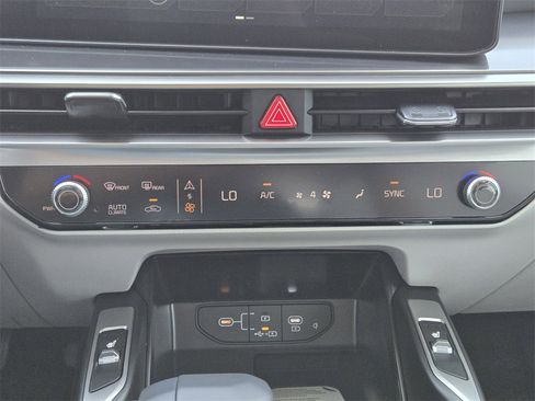 New 2026 Kia Sorento S image 14