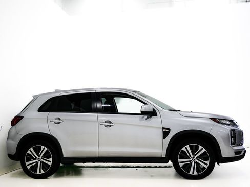 Used 2024 Mitsubishi Outlander Sport ES AWD/4WD image 4