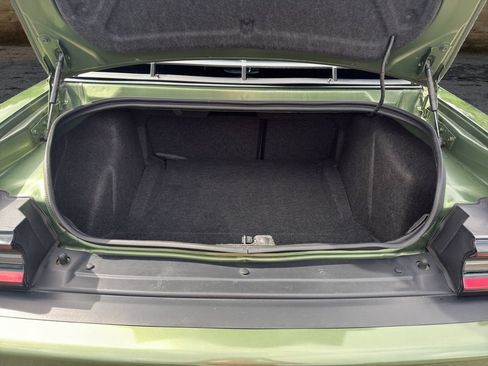 Used 2021 Dodge Challenger R/T Scat Pack RWD image 9