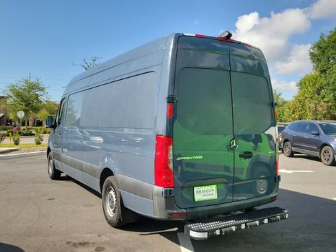 Used 2021 Mercedes-Benz Sprinter 2500 image 6