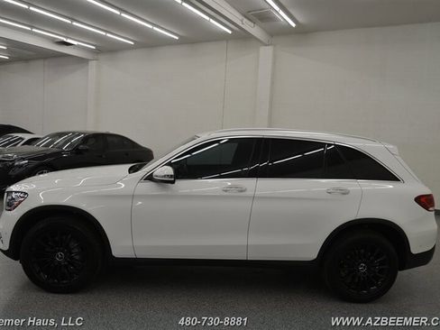 Used 2022 Mercedes-Benz GLC 300 4MATIC image 4