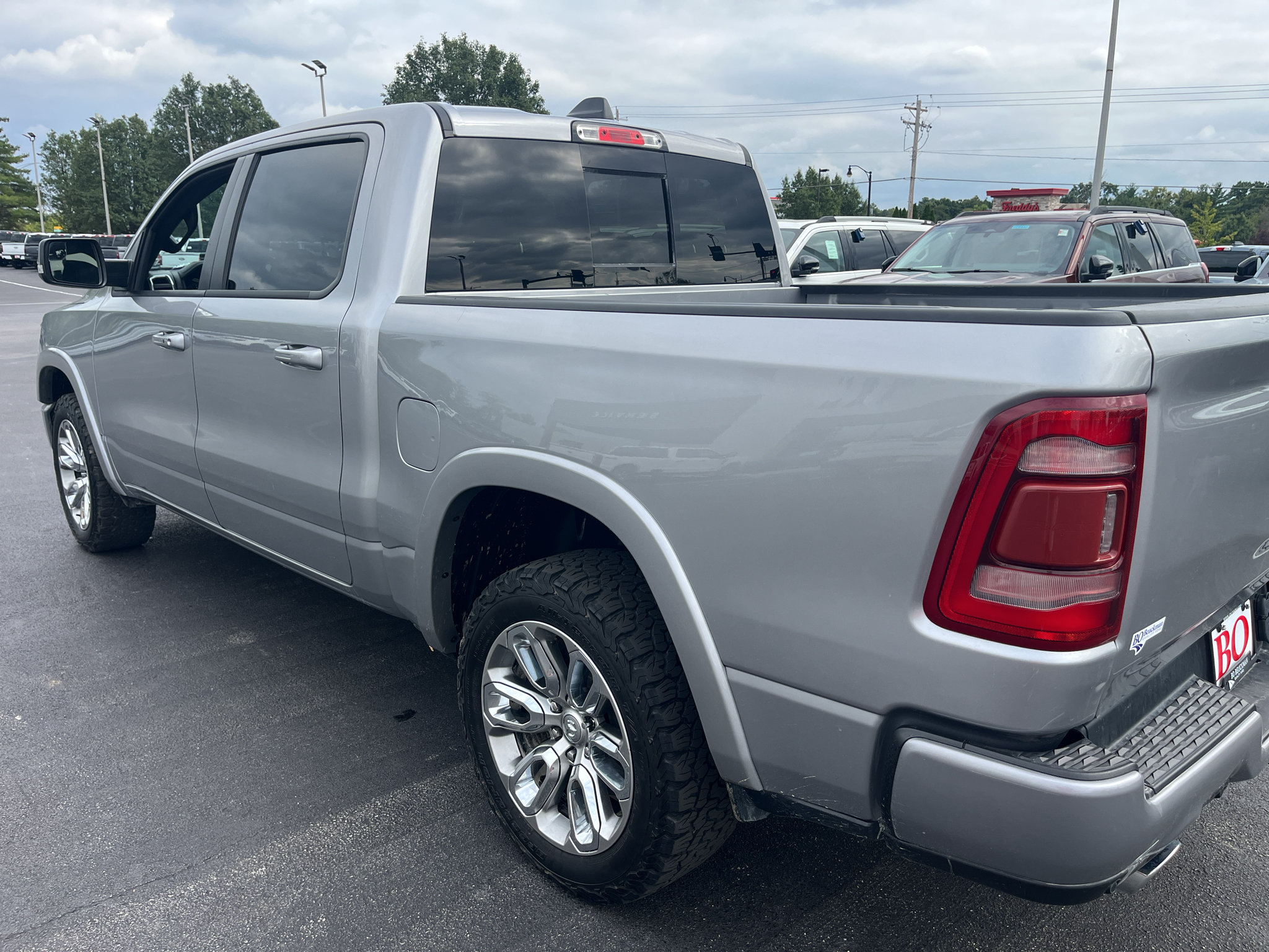 Used 2022 RAM 1500 Laramie w/ Sport Appearance Package AWD/4WD image 5