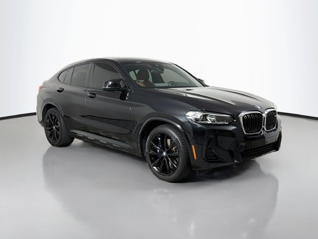 Used 2023 BMW X4 M40i AWD/4WD image 3