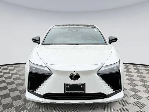 Used 2026 Lexus RZ 450e AWD w/ Accessory Package (2T) image 6