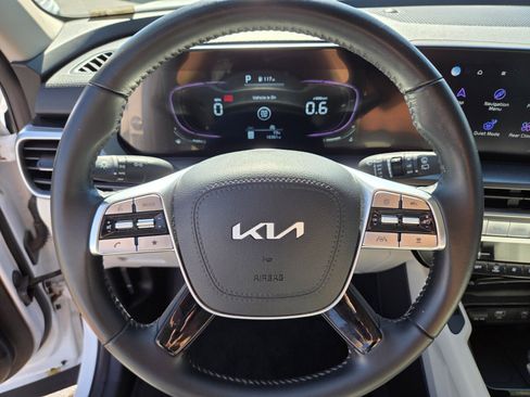 Certified 2025 Kia Telluride S image 20