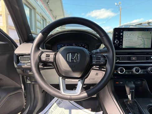Used 2025 Honda Civic Sport Touring image 22