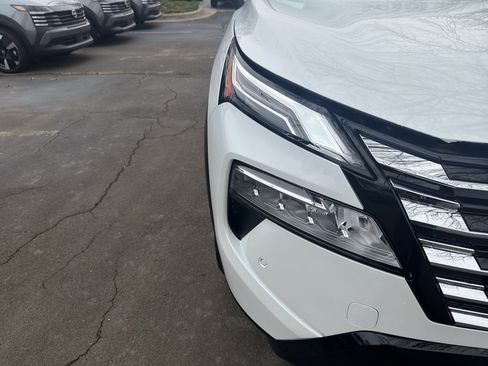 New 2026 Nissan Rogue Platinum w/ Tech Package image 10