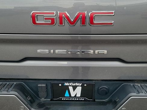 Used 2021 GMC Sierra 1500 AT4 w/ AT4 Premium Package AWD/4WD image 31