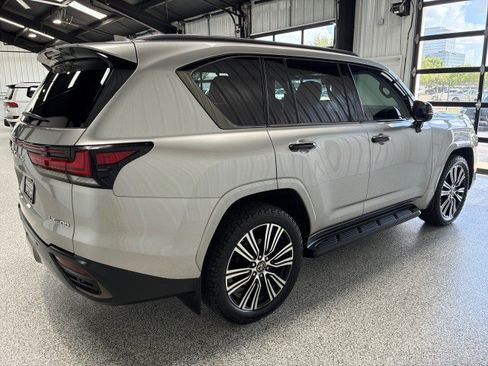 Used 2024 Lexus LX 600 4WD w/ Appearance Package image 3