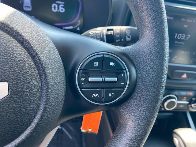 Used 2025 Kia Soul LX w/ LX Technology Package FWD image 20