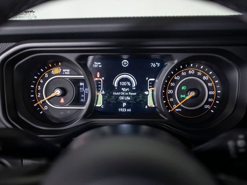 Used 2026 Jeep Wrangler Rubicon AWD/4WD image 23