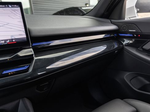 Used 2024 BMW 530i xDrive 530i xDrive image 33