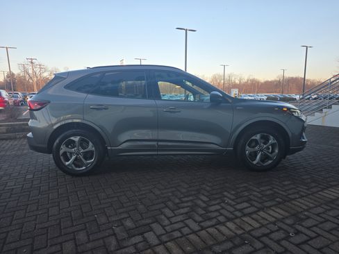 Used 2024 Ford Escape ST-Line w/ Tech Pack #1 image 6