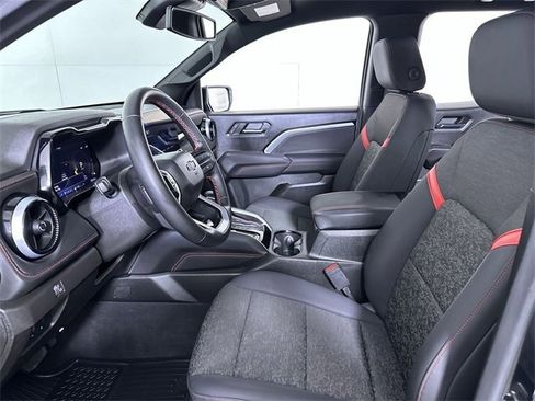 Used 2024 Chevrolet Colorado Z71 w/ Z71 Convenience Package 2 image 20