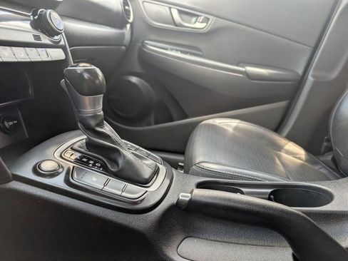 Used 2019 Hyundai Kona Limited FWD image 19