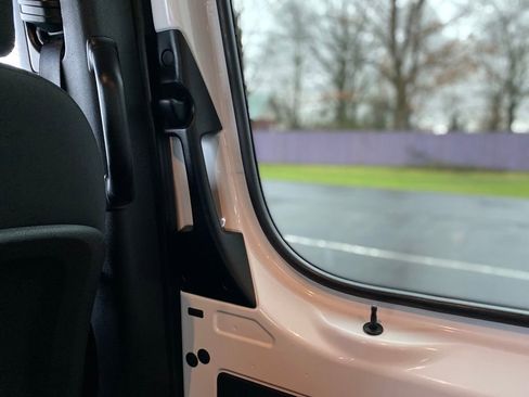 Used 2024 Mercedes-Benz Sprinter 2500 image 14