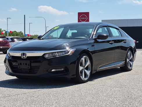 Used 2020 Honda Accord Touring image 1