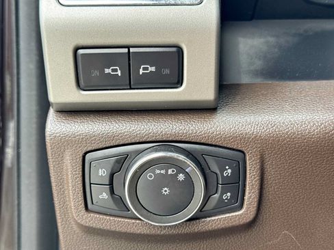 Used 2018 Ford F250 King Ranch w/ King Ranch Ultimate Package AWD/4WD image 26