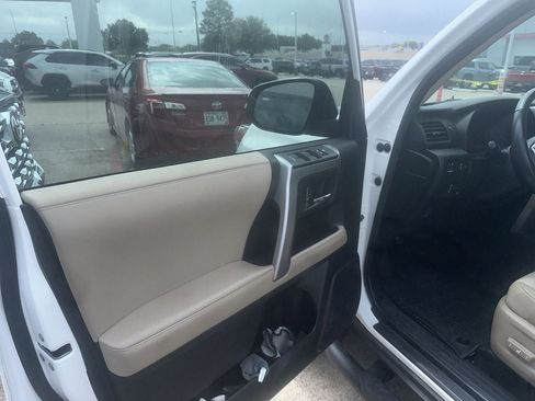 Used 2023 Toyota 4Runner SR5 Premium w/ Moonroof Package image 6