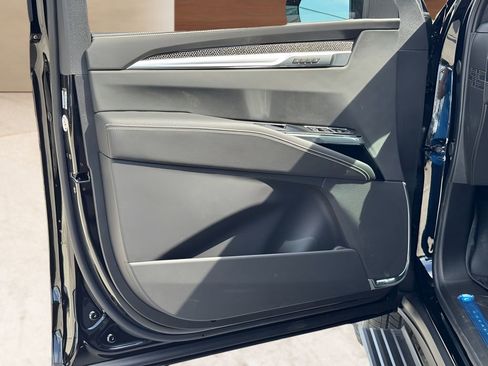 New 2026 Cadillac Escalade V w/ LPO, Floor Liner Package AWD/4WD image 16