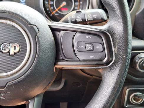 Used 2019 Jeep Wrangler Unlimited Sport AWD/4WD image 17