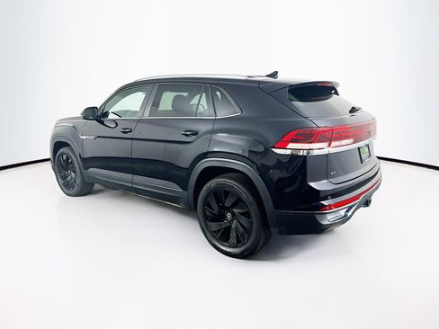 Used 2025 Volkswagen Atlas Cross Sport SE FWD image 5